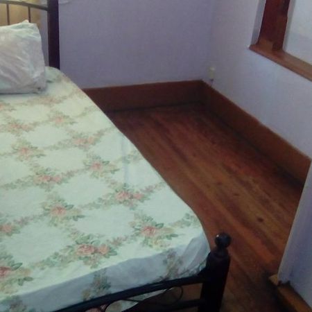 Robert'S Guest House Port of Spain Eksteriør billede